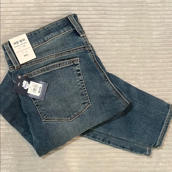 Lucky Brand Classic Blue Denim Jeans - Picture 1 of 3
